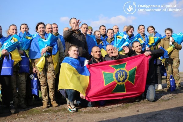 НАШІ – ВДОМА: ВДАЛОСЯ ПОВЕРНУТИ ДОДОМУ ЩЕ 100 ЗАХИСНИКІВ І ЗАХИСНИЦЬ, СЕРЕД НИХ ТРОЄ – ЖИТЕЛІ СУМЩИНИ