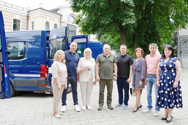 Німеччина профінансувала закупівлю чотирьох «Соціальних таксі» для громад Сумської області